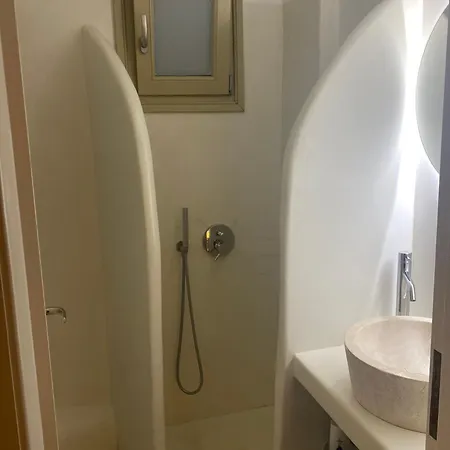 Delta With Sea View And Pool *
